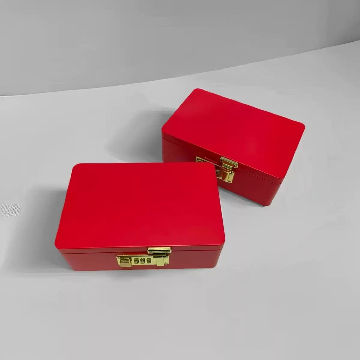 Red Password-Locked Storage Ir - Food Storage Lock Box 评论和价格